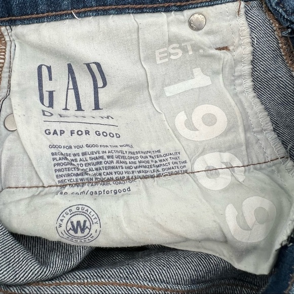 Gap Cuffed Raw Hem Denim Jean Shorts Size 28 Women's - Picture 6 of 9